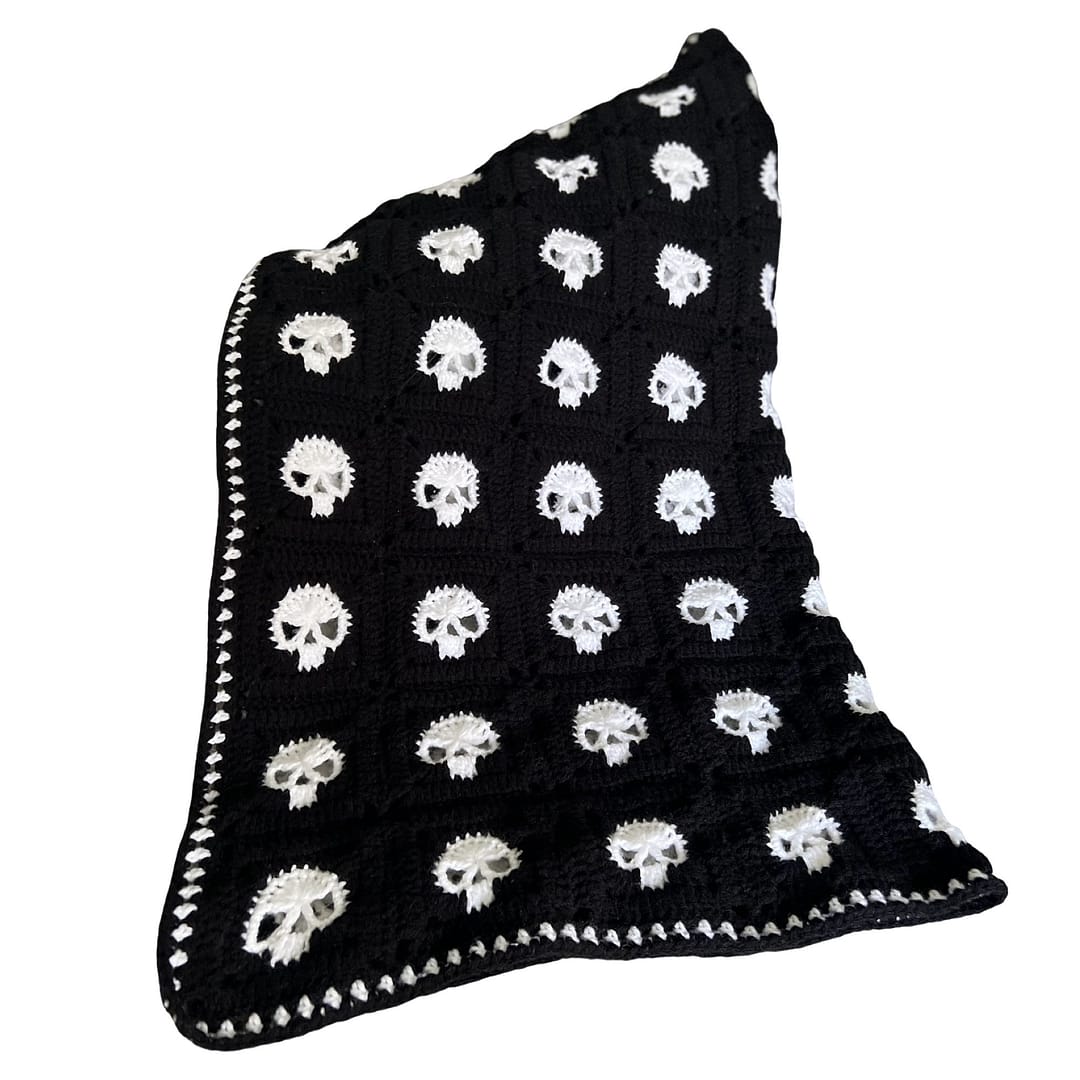 Crochet Skull Blanket - Image 17