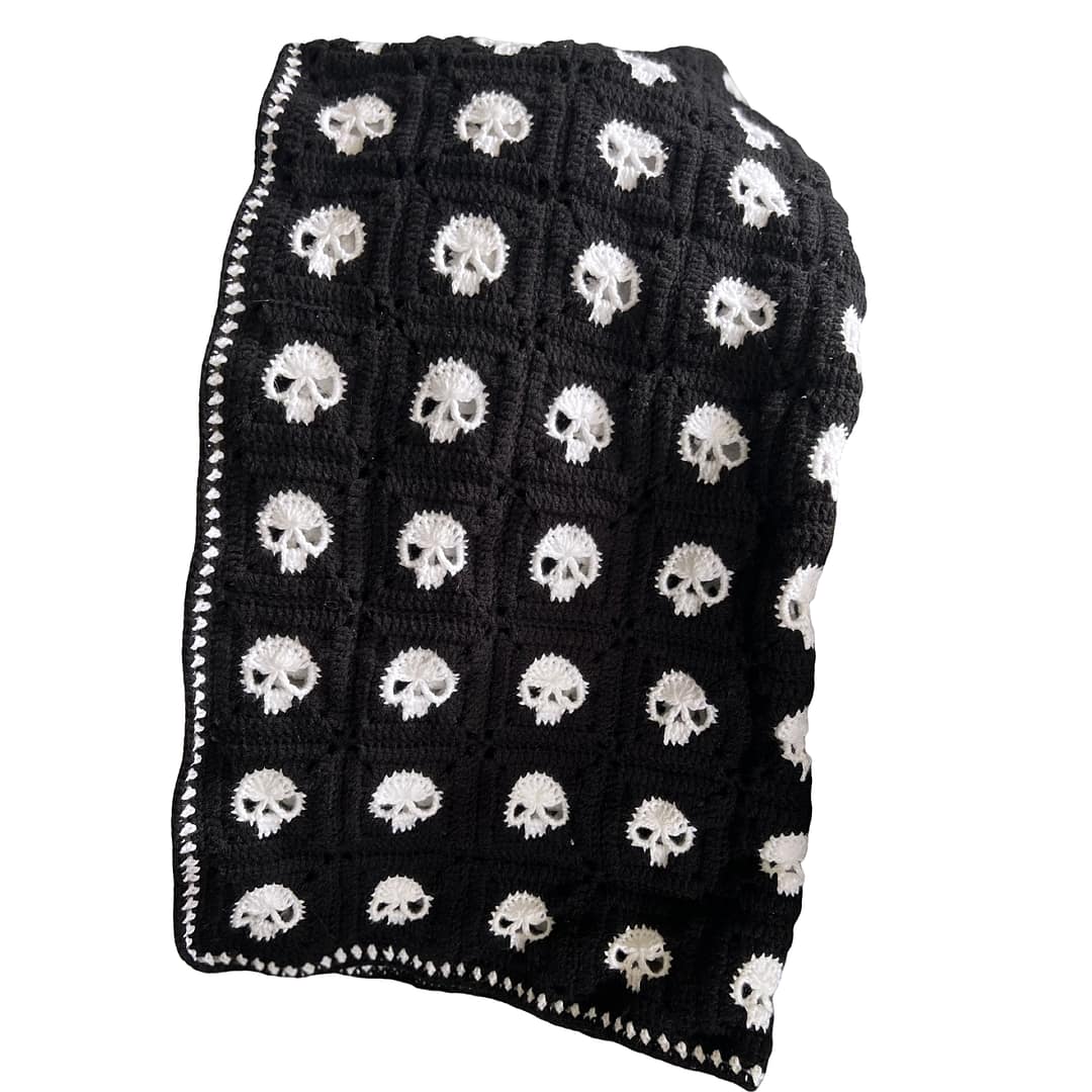 Crochet Skull Blanket - Image 3